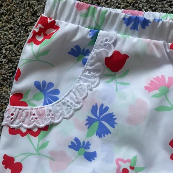 Shirley Shorts - Eyelet - Picture 4 of 4